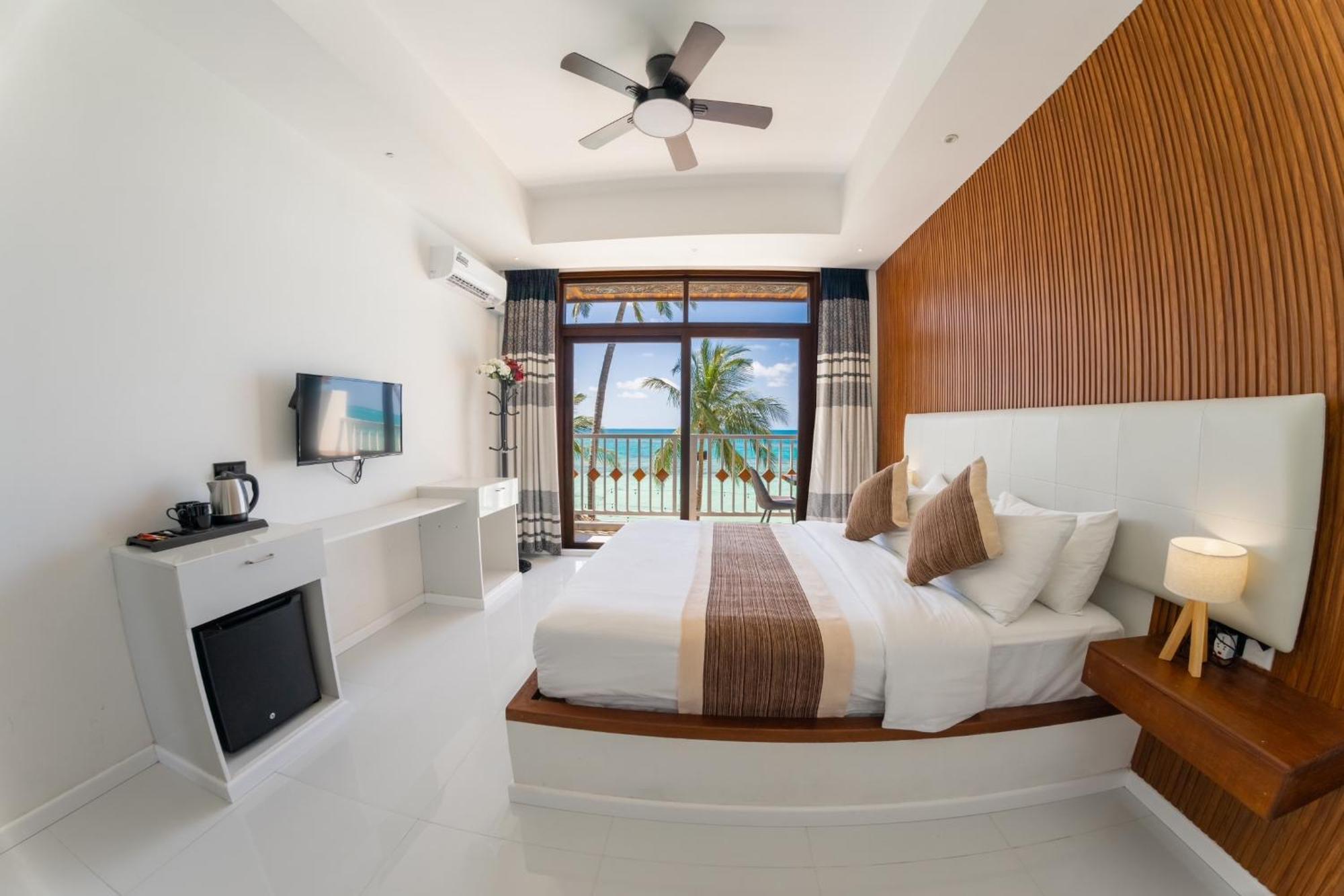 Heron - The Maldivian Getaway In Dhiffushi,maldives Гостевой дом