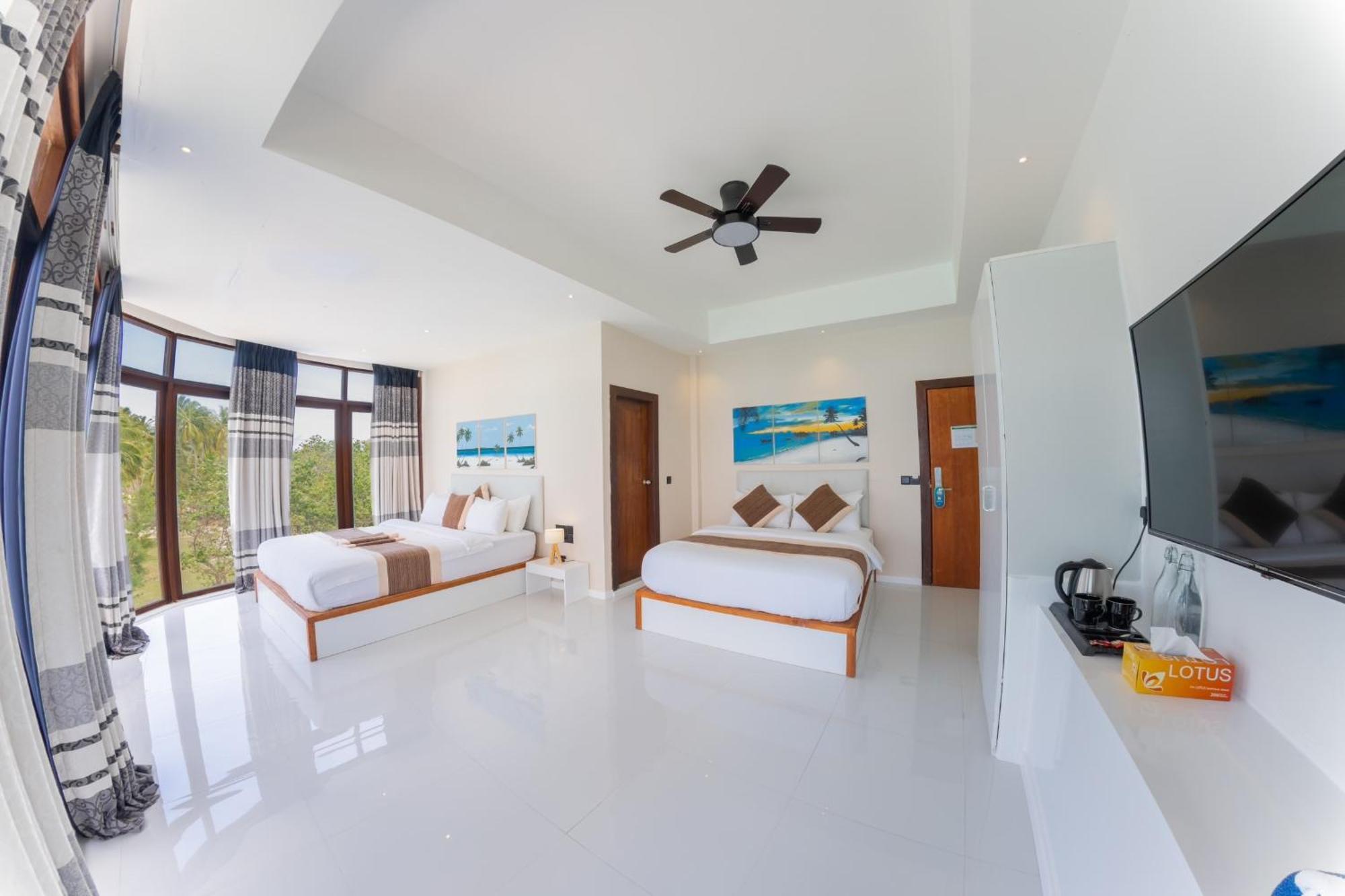 Heron - The Maldivian Getaway In Dhiffushi,maldives Гостевой дом 4*