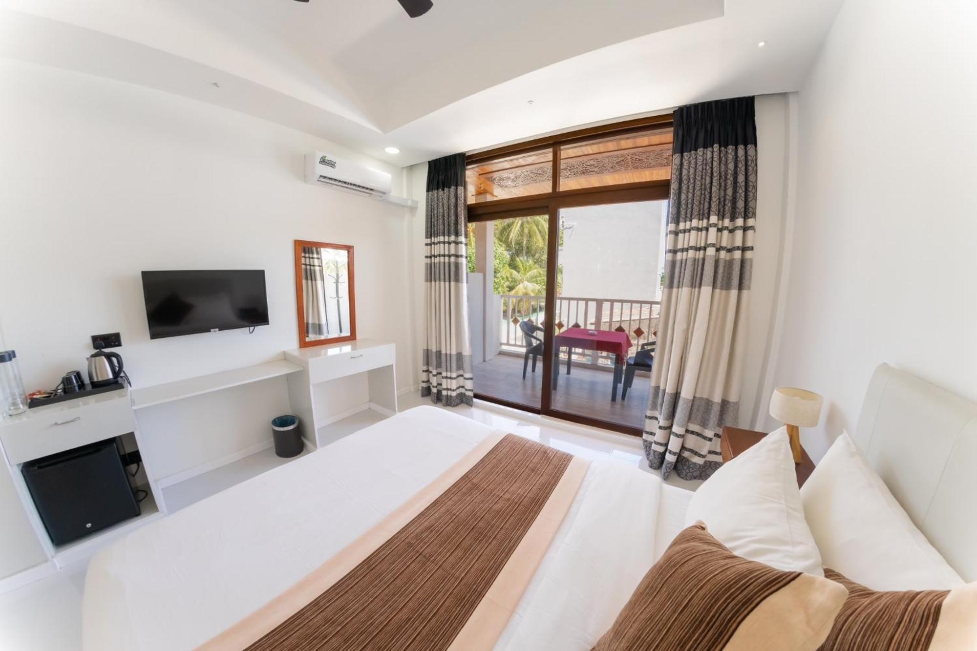 Heron - The Maldivian Getaway In Dhiffushi,maldives Guest house Dhiffushi
